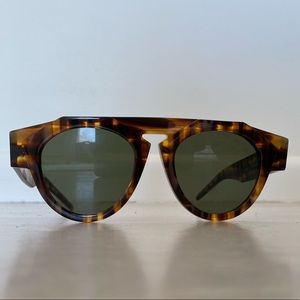 SMOKE X MIRRORS - atomic style tortoise